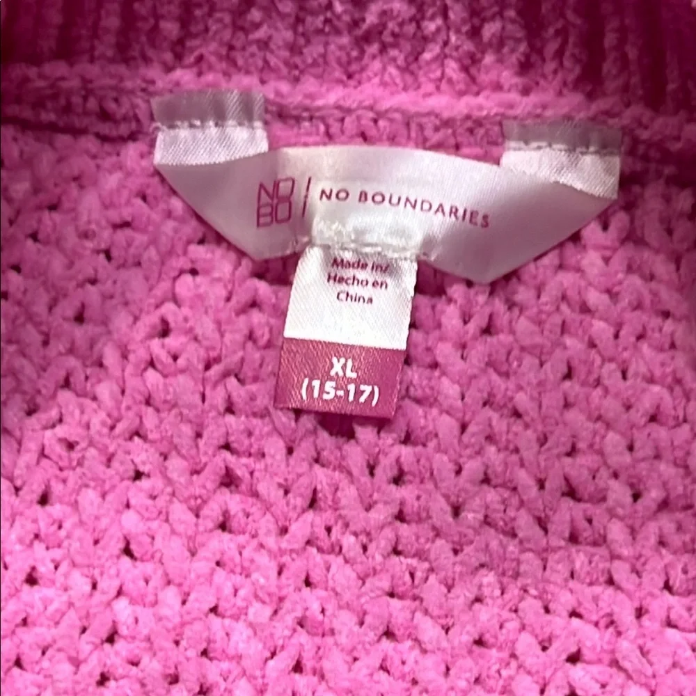 No Boundaries Petal Pink V-Neck Cable-Knit Sweater size 15/17 Junior cropped NEW